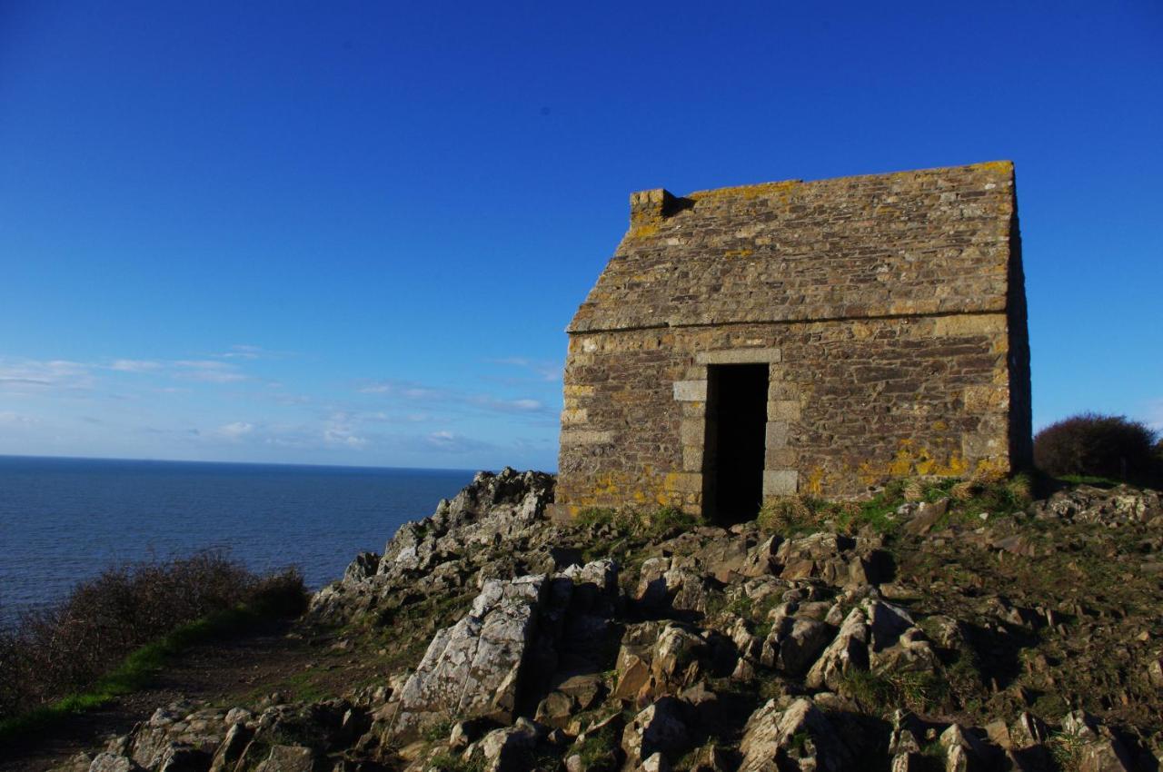 Charmante Maison De Pecheur En Baie Du Mont Saint Michel Genêts Exterior foto